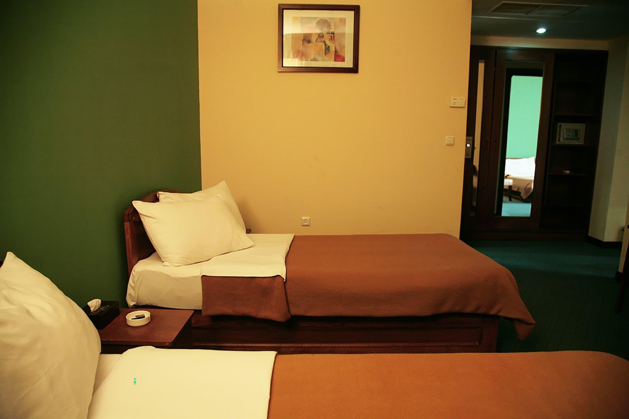 Ararat Hotel Γιερεβάν Εξωτερικό φωτογραφία