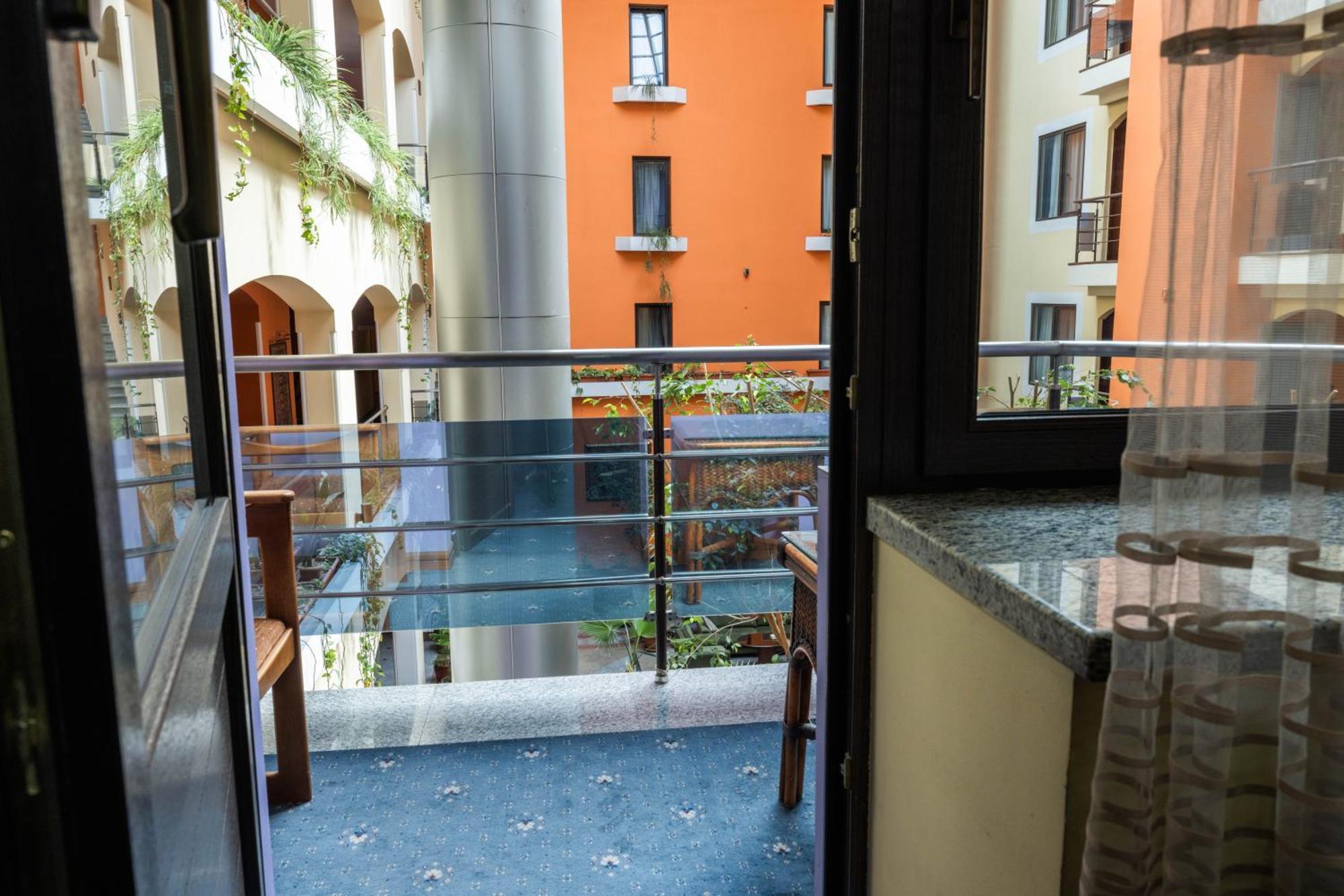 Ararat Hotel Γιερεβάν Εξωτερικό φωτογραφία