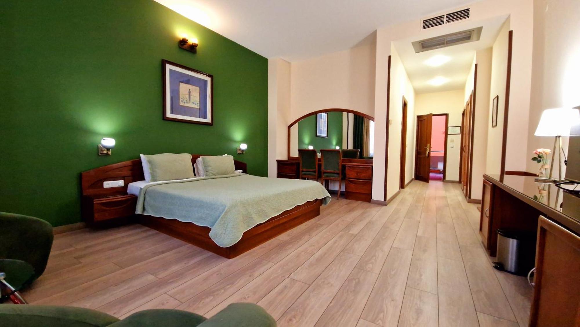 Ararat Hotel Γιερεβάν Εξωτερικό φωτογραφία