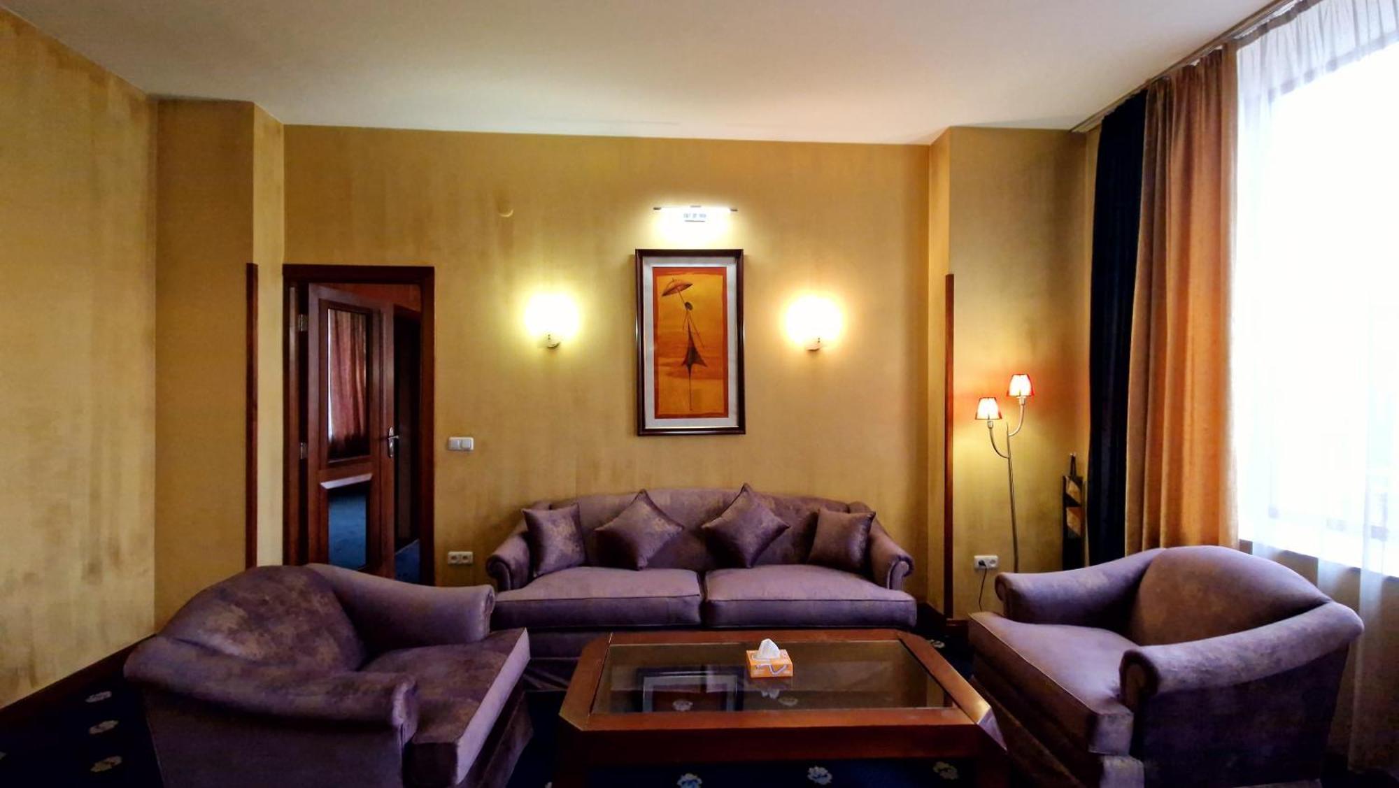 Ararat Hotel Γιερεβάν Εξωτερικό φωτογραφία