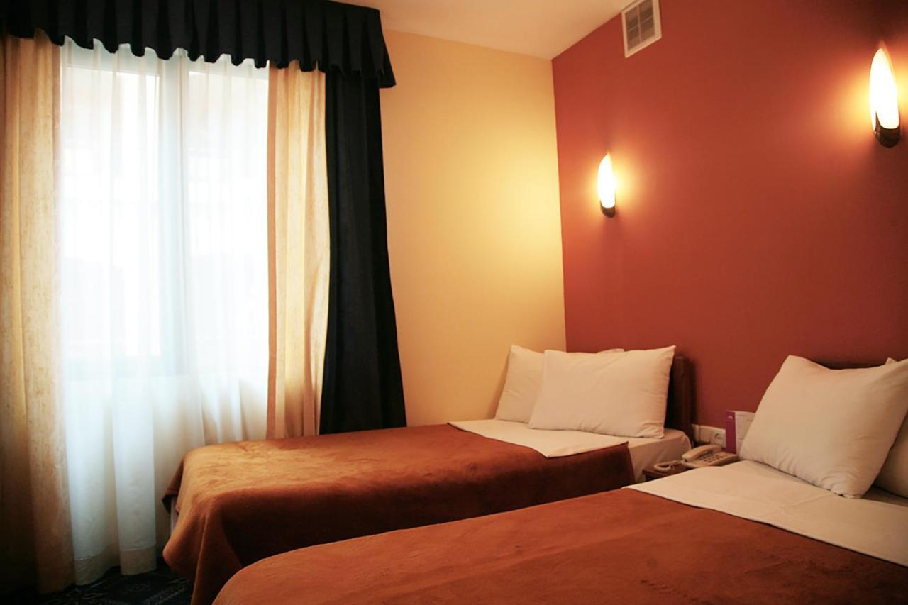 Ararat Hotel Γιερεβάν Εξωτερικό φωτογραφία